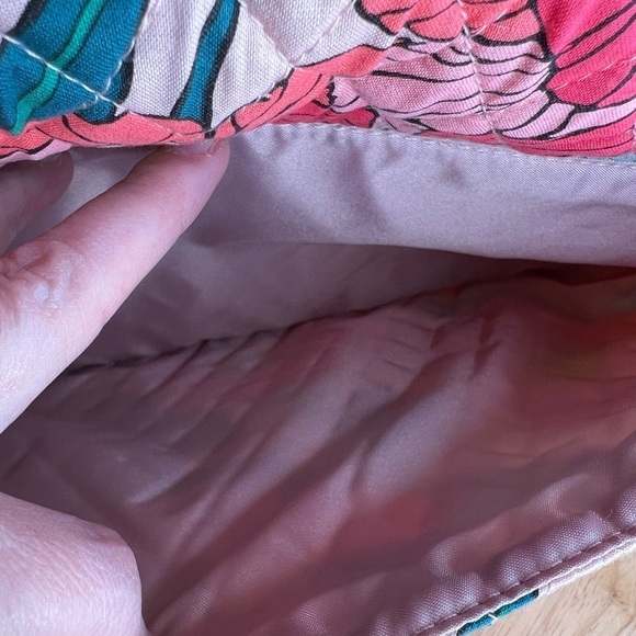 Vera Bradley Messenger Bag Vintage Floral with padded Laptop Compartment - Picture 9 of 13